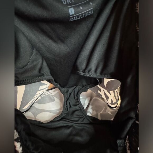 Nike Girls Running Shorts (Large) - Picture 3 of 6